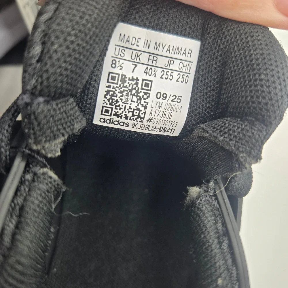 Adidas Ultimashow Womens Running Shoes Core Black White FX3636 Size 8.5 NEW
